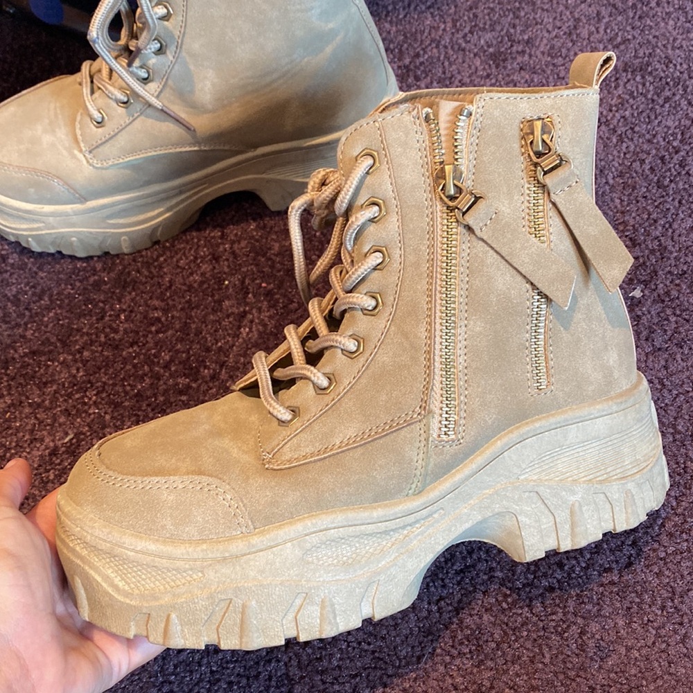 Neutral Boots - Picture 3 of 5